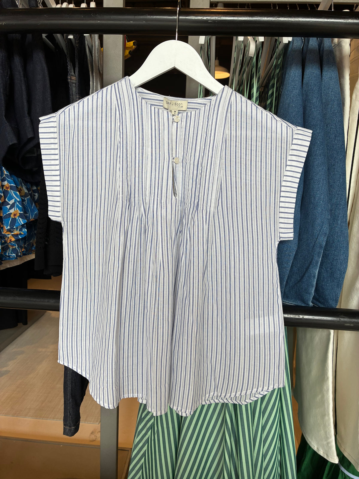 S26111376 Blue Top