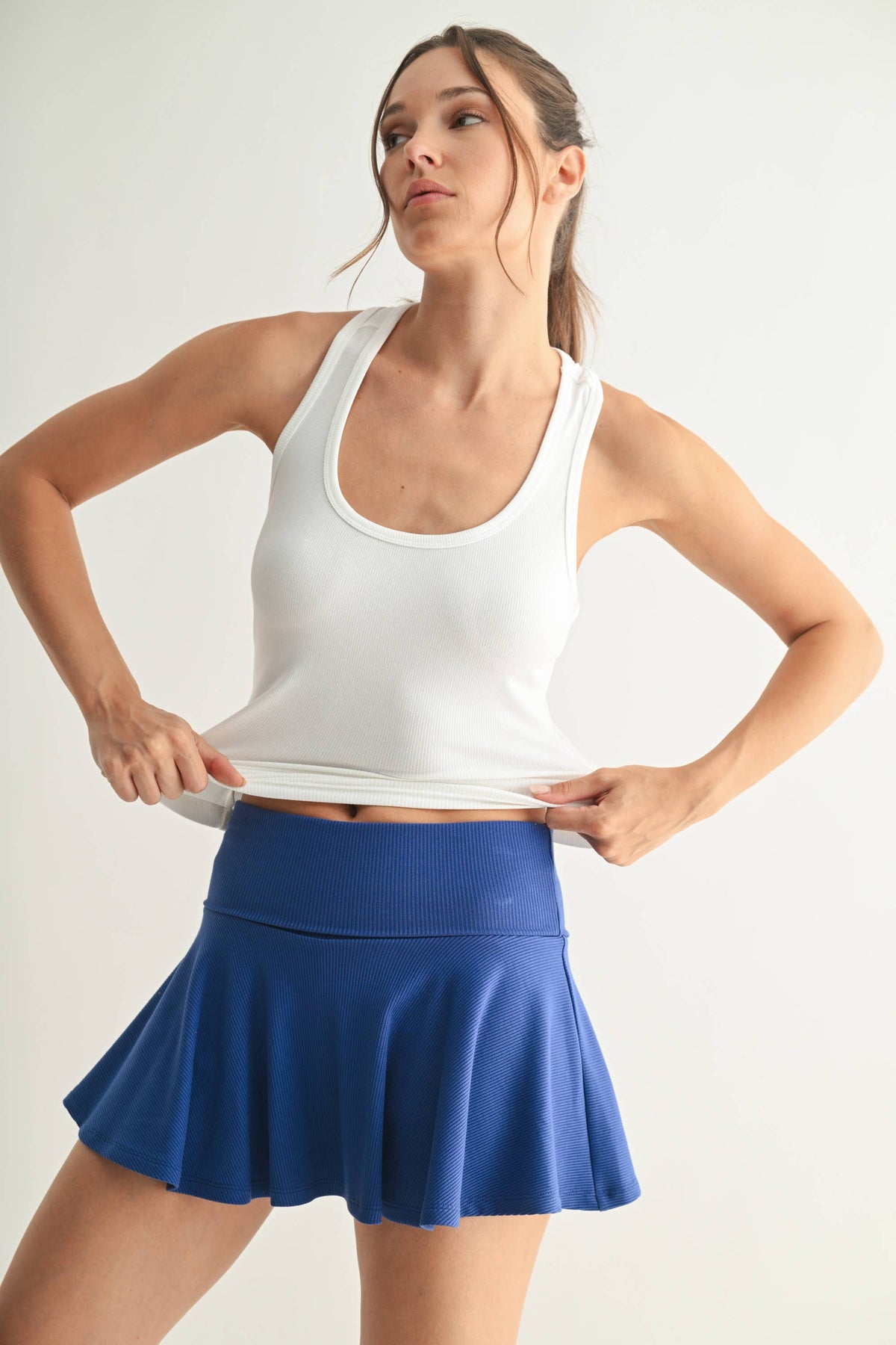 Slim Fit Scoop Neck Tank Top