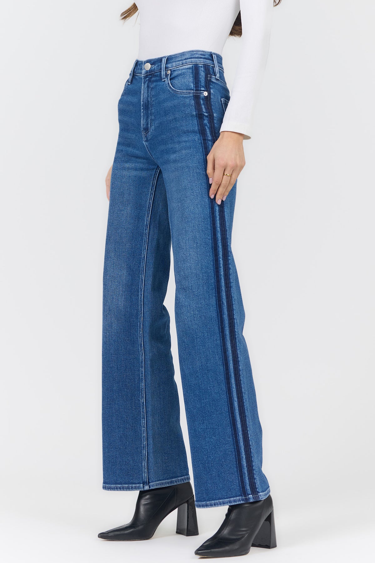 The Margot Mid-Rise Wide Leg Jean