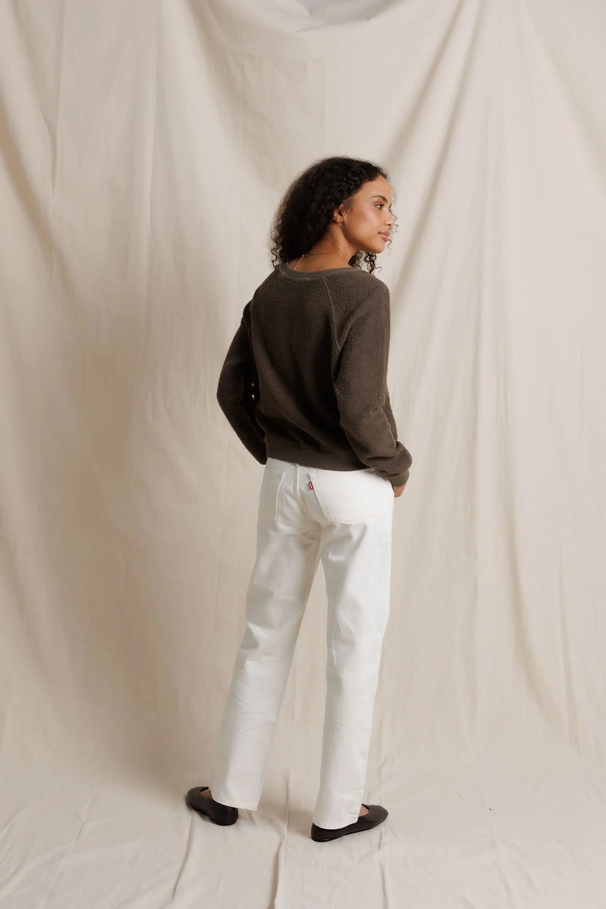 Zuri Ziggy V-Neck Reverse Fleece Sweatshirt