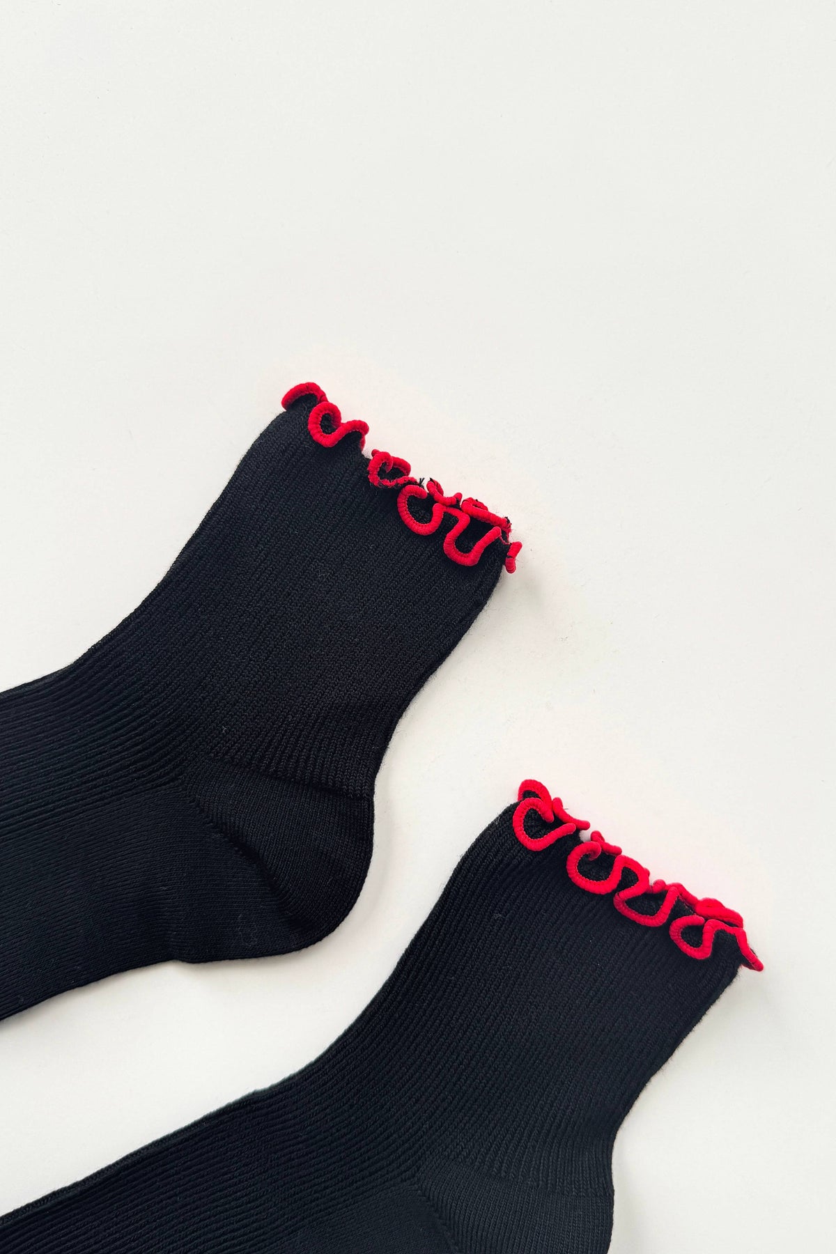 The Petite Ruffled Modal Socks