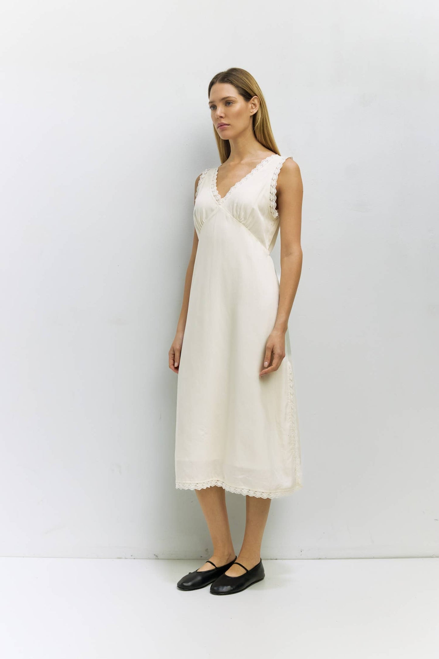 The Mara Dress | Lace Trim Midi Dress: CREAM / LARGE