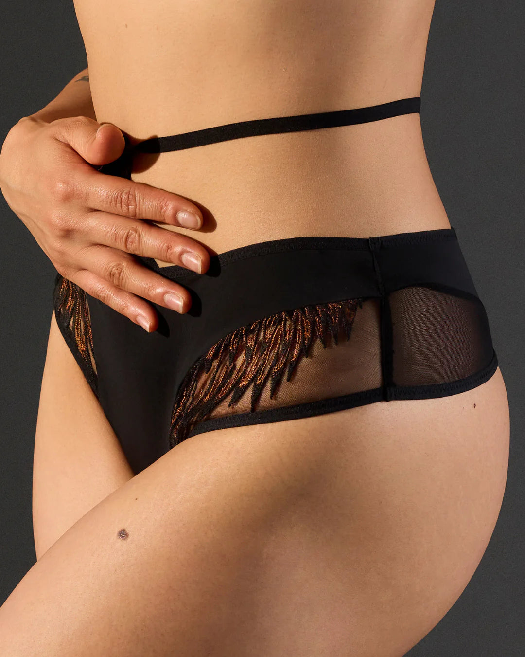PEGASUS THONG
