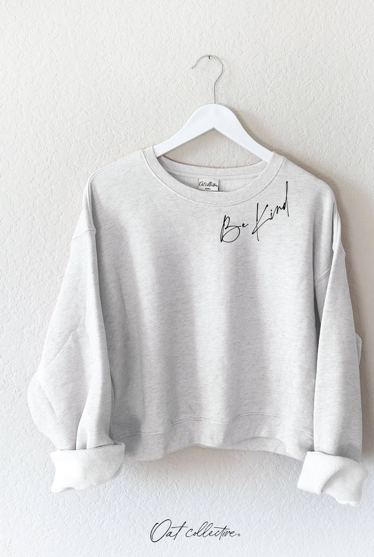 BE KIND  Mid Graphic Sweatshirt
