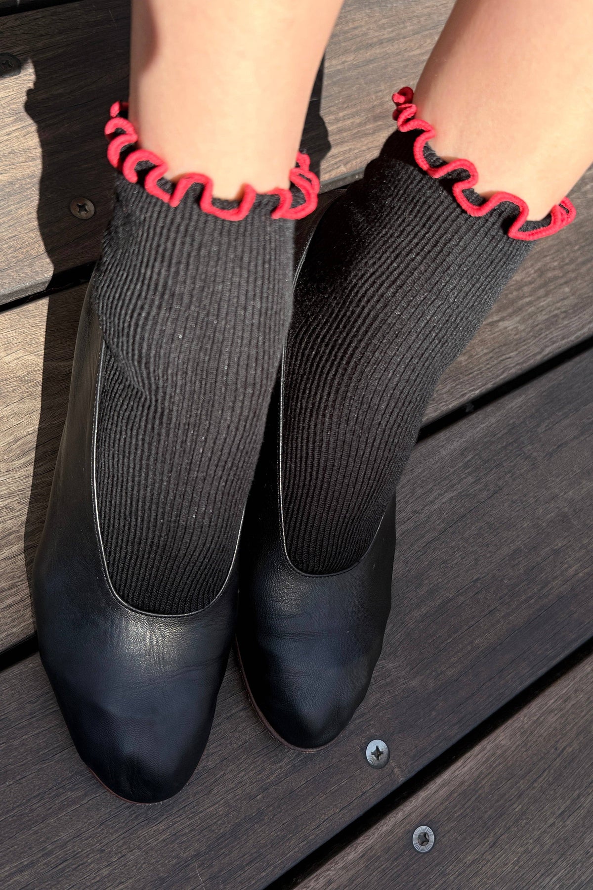 The Petite Ruffled Modal Socks