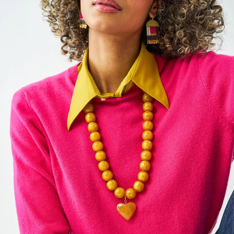 Emery large round resin necklace – Amber