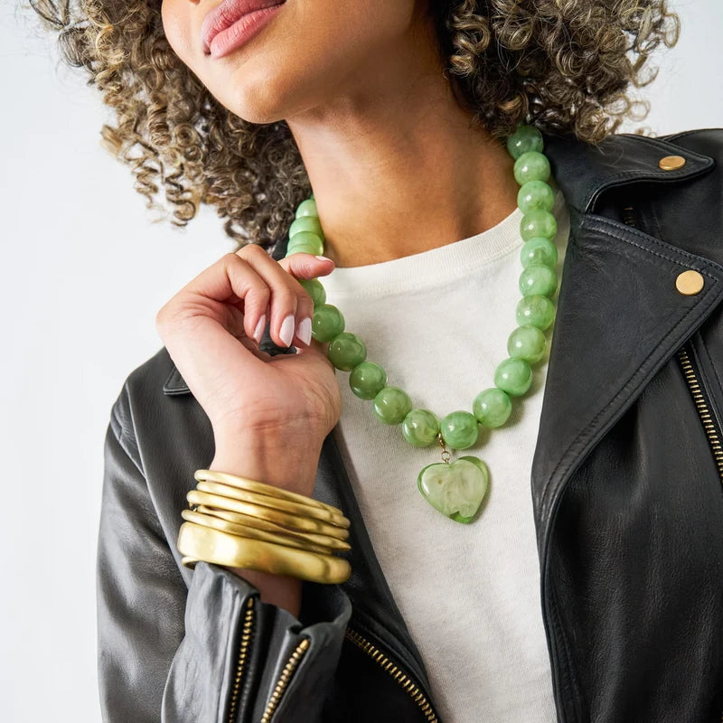 Emery large round resin necklace – Mint