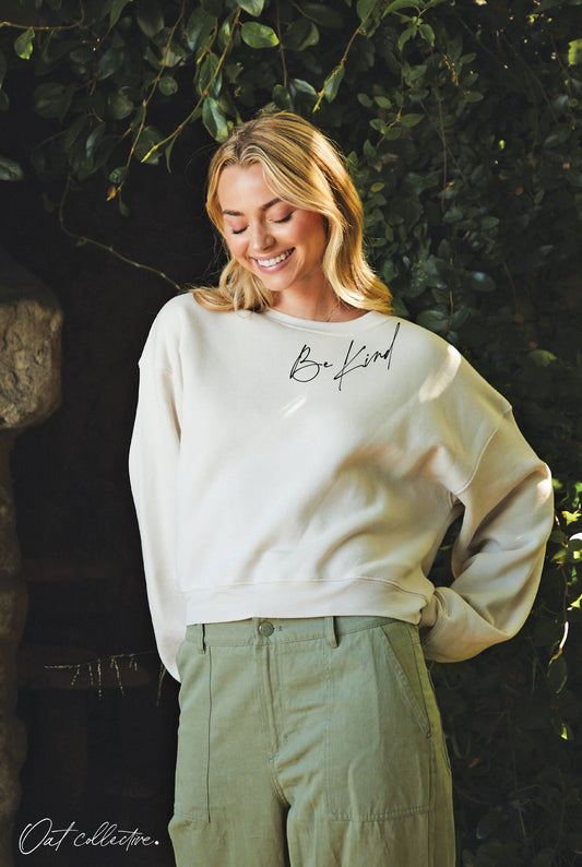 BE KIND  Mid Graphic Sweatshirt