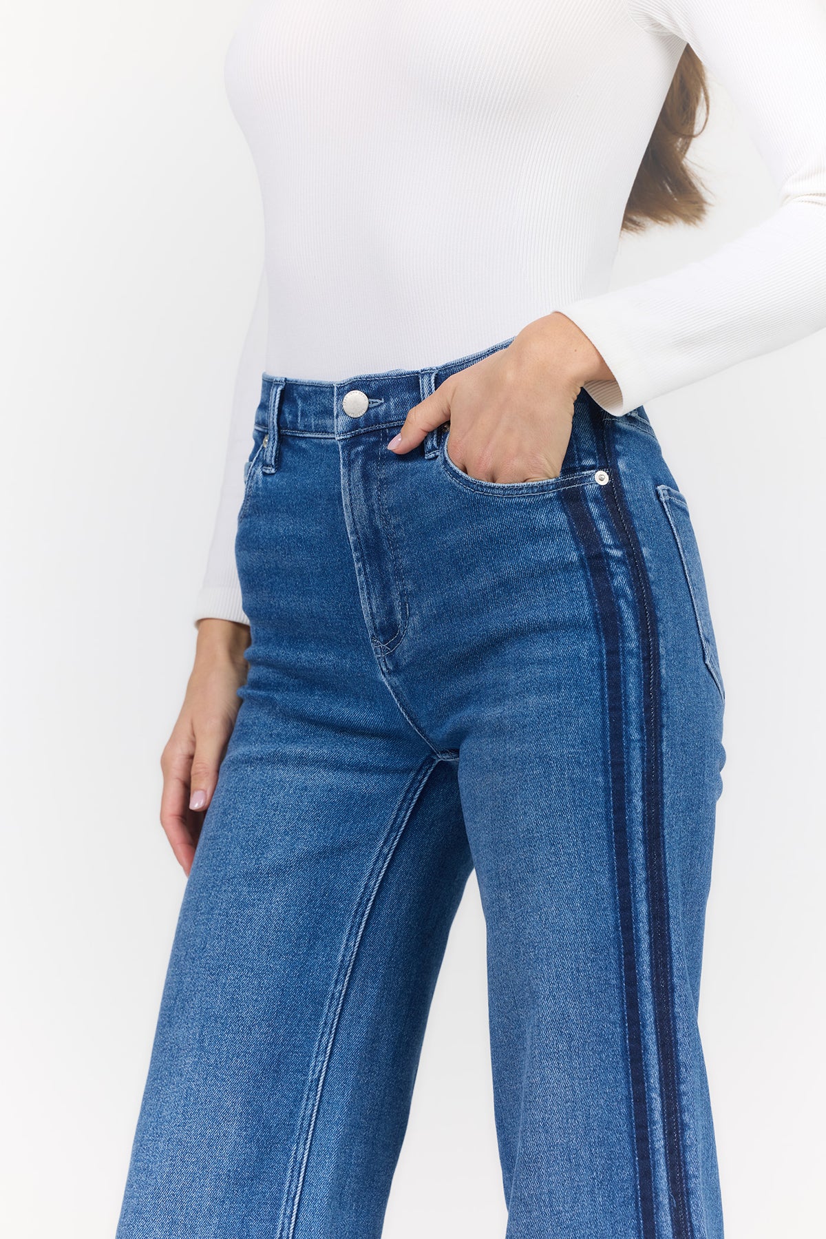 The Margot Mid-Rise Wide Leg Jean