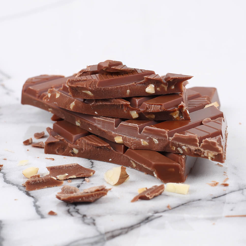 Choc des Français Milk Chocolate Bar with Almonds